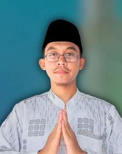 Ustadz Yoga Prasetya, M.Pd. - Kepala Sekolah SMA IT Al Qudwah